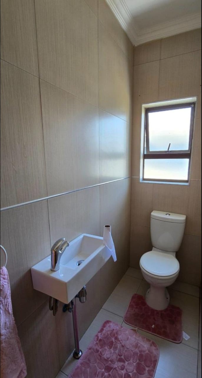 4 Bedroom Property for Sale in Vaalpark Free State
